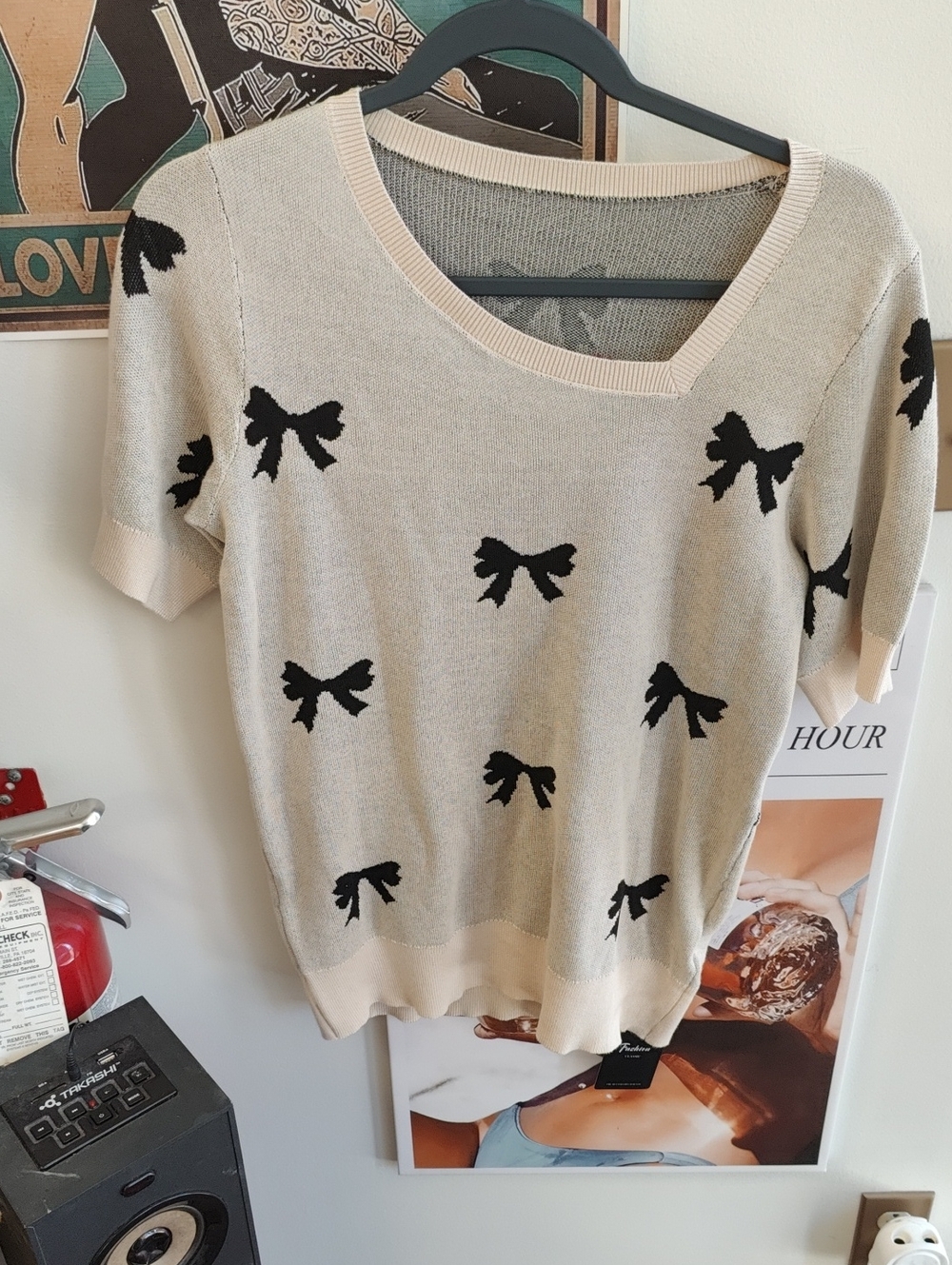 Bow Pattern Short Sleeve Sweater - Cream/Black